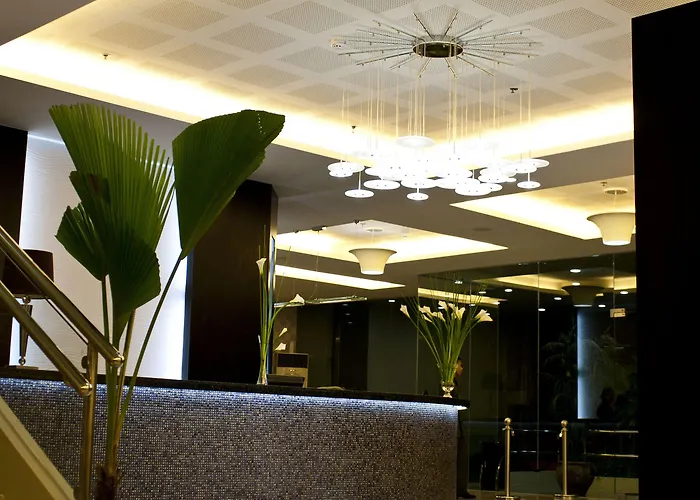 Diamond & Residences Hotel 3*