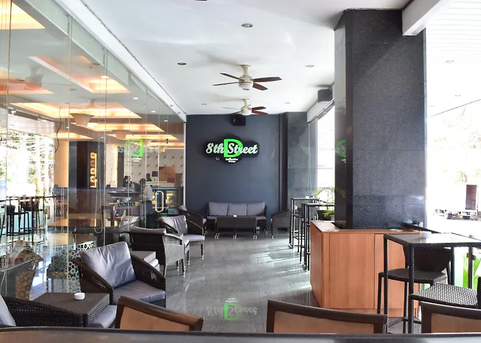 Diamond & Residences Hotel 3*