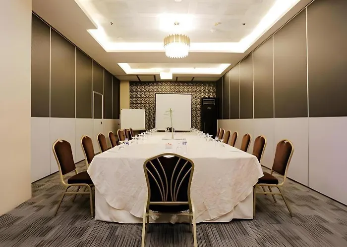 Diamond & Residences 3*