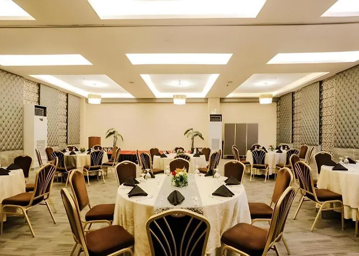 Diamond & Residences