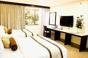 Diamond & Residences Hotel 3*