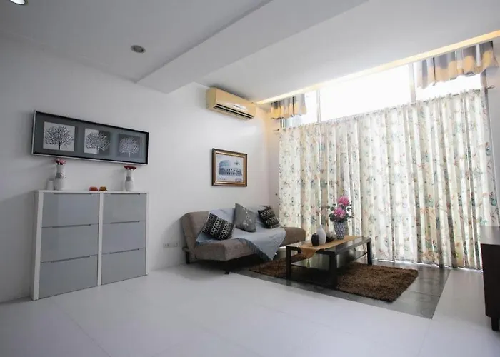 Diamond & Residences