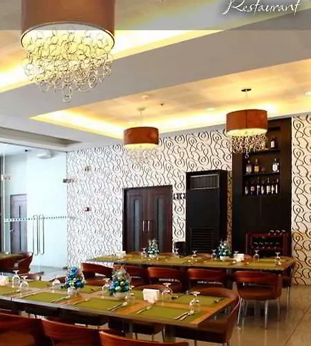 Diamond & Residences Hotel 3*