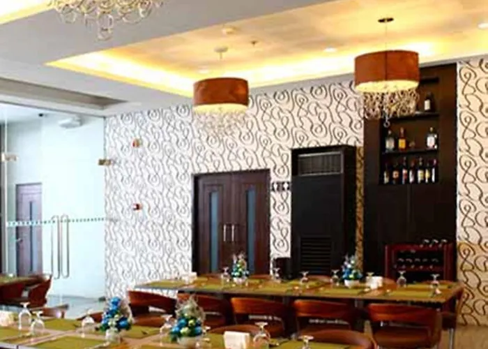 Diamond & Residences 3* Cebu Stadt